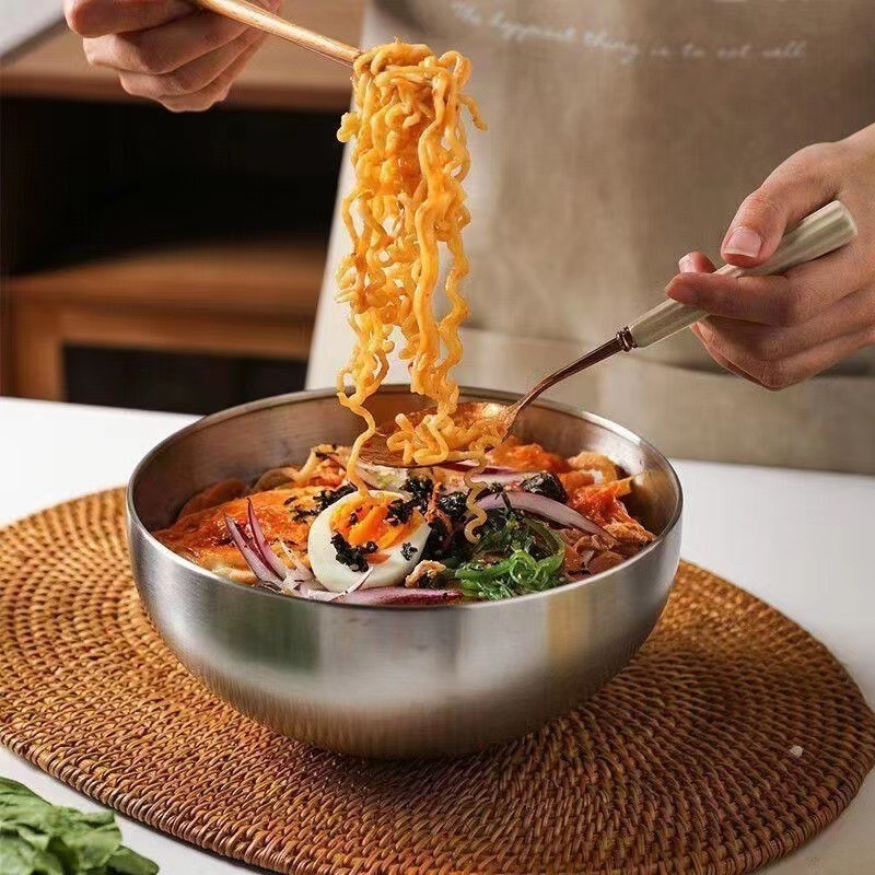 Insalatiera in acciaio inossid - Food Storage Meals recensione e prezzo
